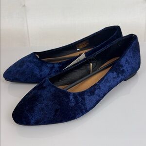 NWT Velvet Ballet Flats blue Small 5/6 by Chatties